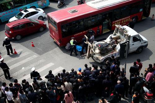 11路公交车爆料新闻,乘客爆料传递正能量